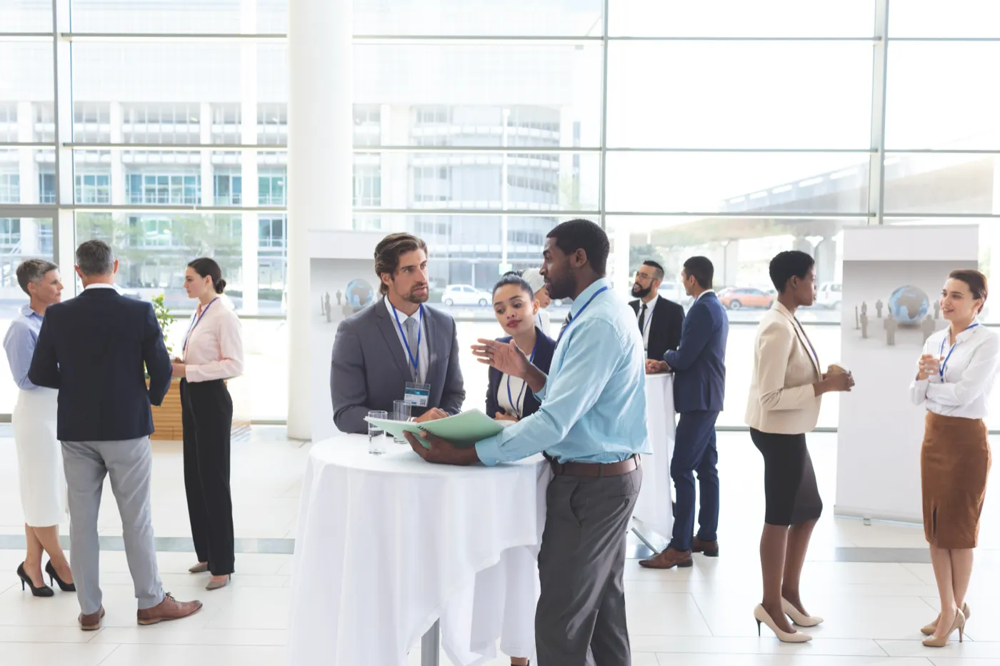Eveniment business de networking